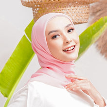 Muat gambar ke penampil Galeri, Wulfi Hijab Segiempat 110cm Cornskin Lilit Blush Baby Pink
