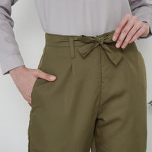 Muat gambar ke penampil Galeri, Wulfi Celana Ribbon Chinos Pants Army
