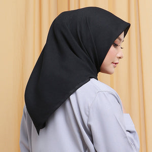Wulfi Hijab Segiempat 110cm Cornskin Lilit Black