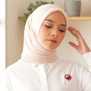 Wulfi Hijab Segiempat 110cm Cornskin Lilit Khaki